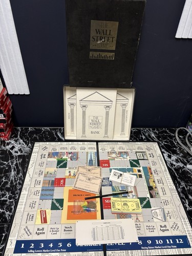 Vintage the wall street game - the,