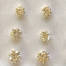22  ct gold indian nose studs