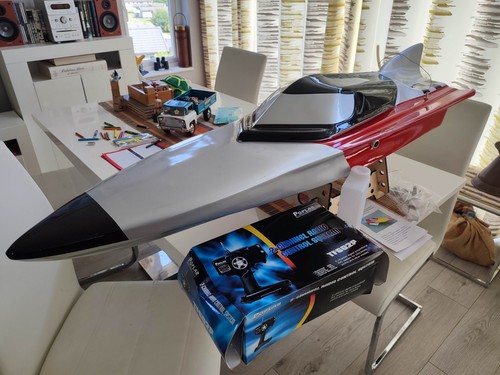 New large speedboat 26cc - large,