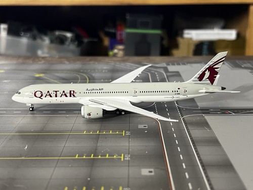 Models qatar boeing 787 9 - qatar,