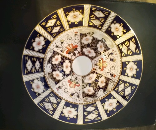 Royal crown derby imari 2451 - crown,