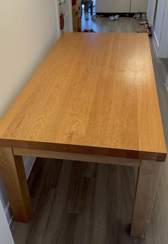 Oak dining table - ,