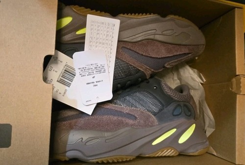 Adidas yeezy boost 700 - yeezy, v1