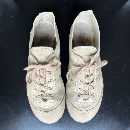Step twirling shoes - in-step, (asahi)