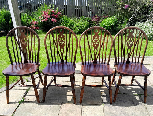 Substantial set vintage - of, 4