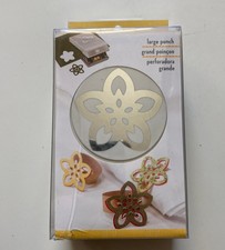 Ek Success - Dahlia Flower Punch - Large - Craft Paper/Card Punch