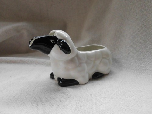 Carlton ware black faced sheep - carlton,