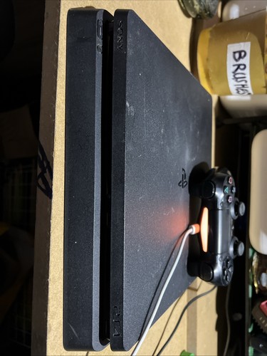 Sony playstation ps4 slim - 4,