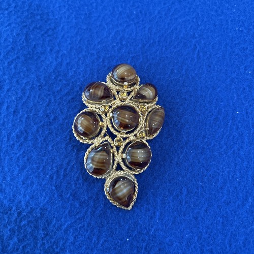Vintage goldtone brooch - vintage, w/