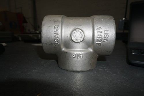 Camco 22530 tee socket - 22530, 2"