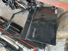 FRONT DRIVER SIDE OS RH DOOR LAND ROVER DEFENDER 90 110 TDI TD5 BLACK