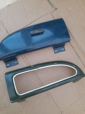 MORRIS MINOR   LEFT HAND GLOVE BOX DOOR + RIGHT HAND GLOVE BOX SURROUND