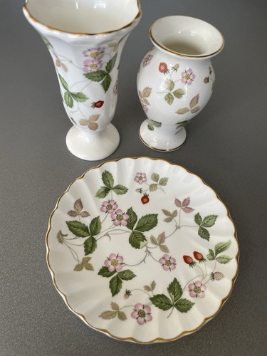 Wedgwood wild strawberry - wedgwood,