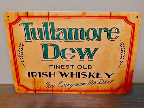 Tullamore dew irish whiskey - tullamore,