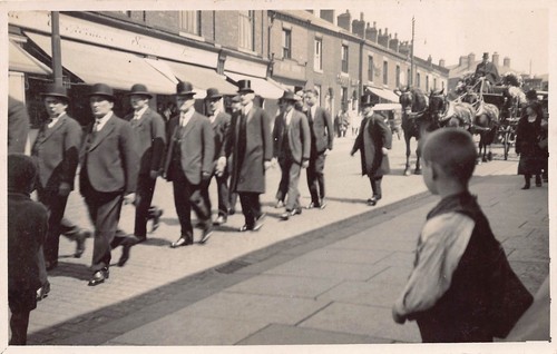 Oldham funeral procession - oldham,