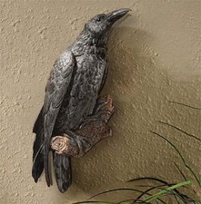 Crow Perch Sculpture Bird Outdoor Realistic Wall Art Raven Statue Figurine Decor