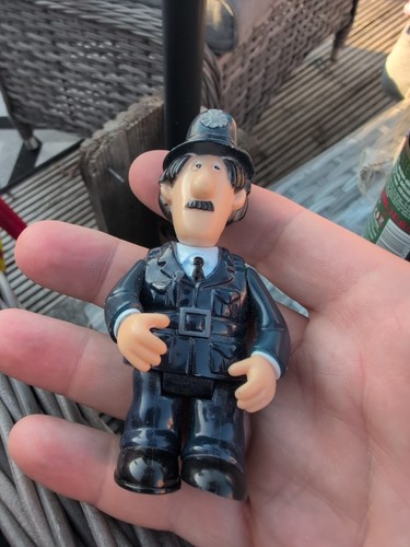 Postman pat arthur - pat, pc