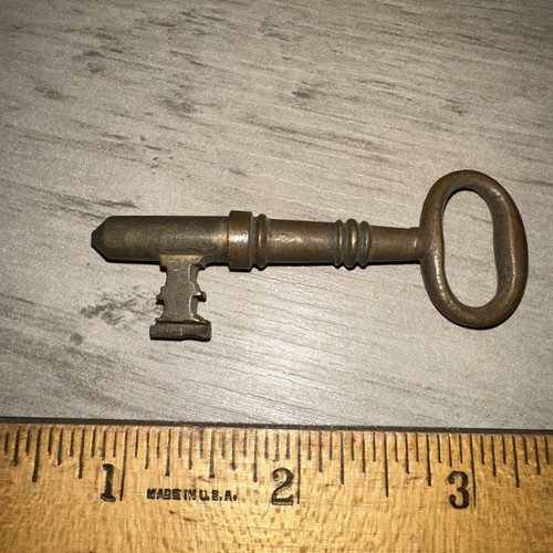 Antique brass skeleton key - brass,
