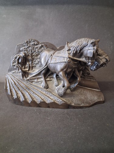 Vintage heredities cold cast - cold,