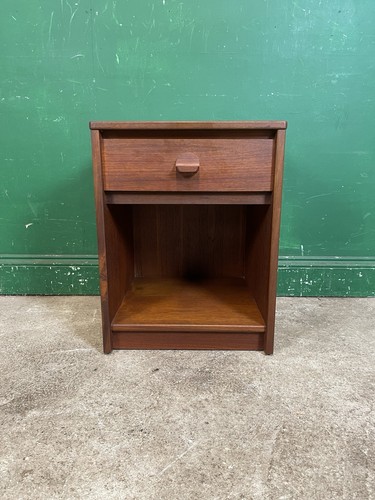 Stag cantata bedside cabinet - stag,