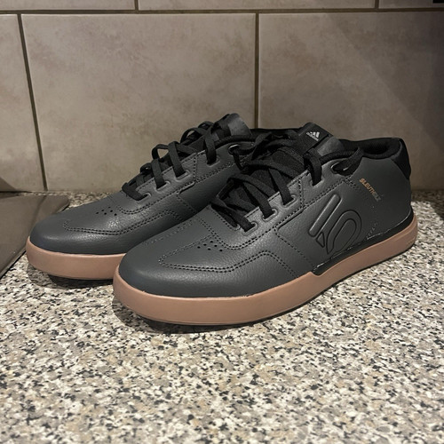 Adidas five ten sleuth - five,