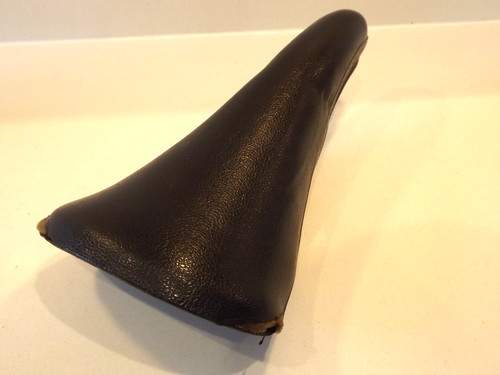 Ridgeback bicycle saddle