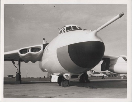 Vickers valiant xd813 - xd813, front