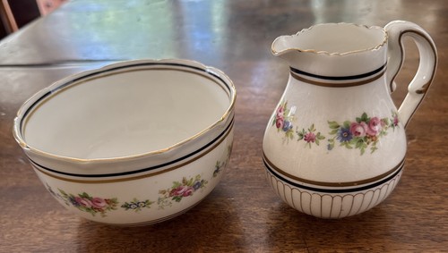 Royal doulton vintage - ,