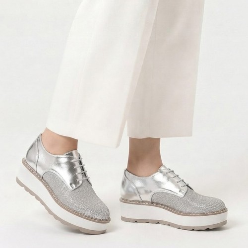 Russell and bromley equinox - russell,