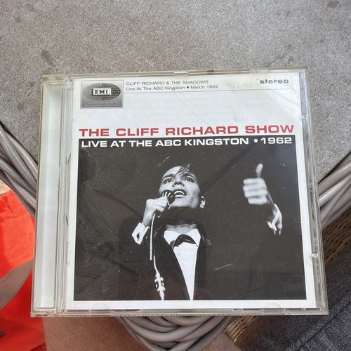 Cliff richard live at - at, the