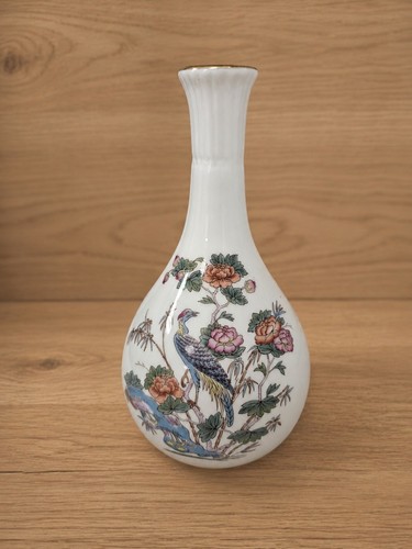 Vintage wedgwood bud vase - vintage,