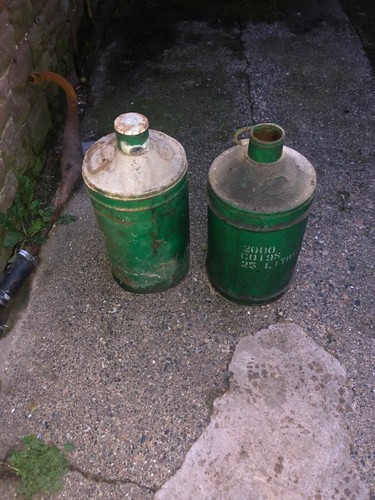 Vintage garage retro original