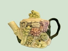 Ceramic Vintage Frog Design Moulded Teapot Lilly Pad Floral Ornament Retro