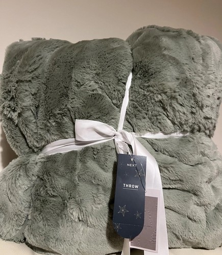 Green faux fur tree - tree, throw