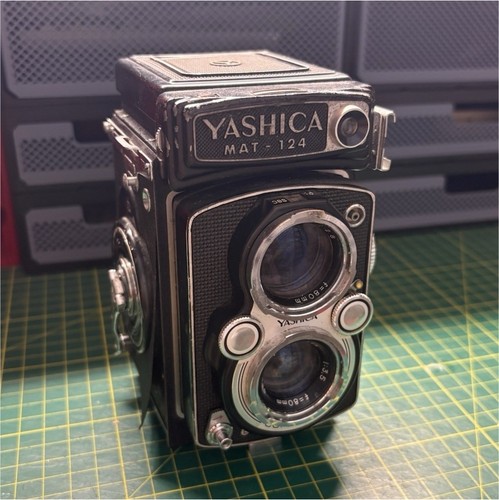 Yashica mat 124 twin - mat-124,