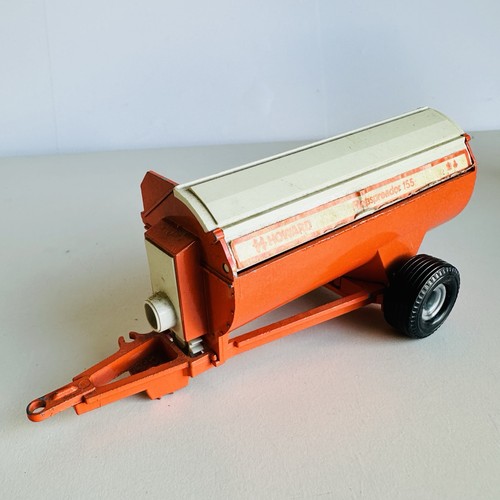 Britains farm toys - 1:32,