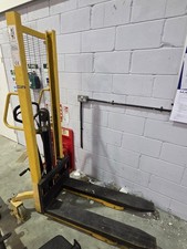 Hydraulic Pallet Stacker