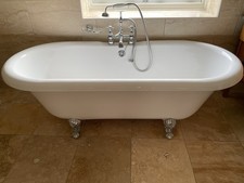Traditional Roll Top Bath with Taps