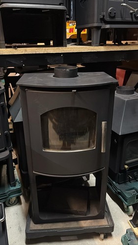 Mendip log store - stove, 7.5kw