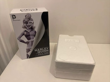 Black and white Harley Quinn collectible figure statue Paul Dini Limited Edition