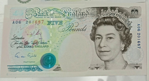 Pound note uncirculated - £5,