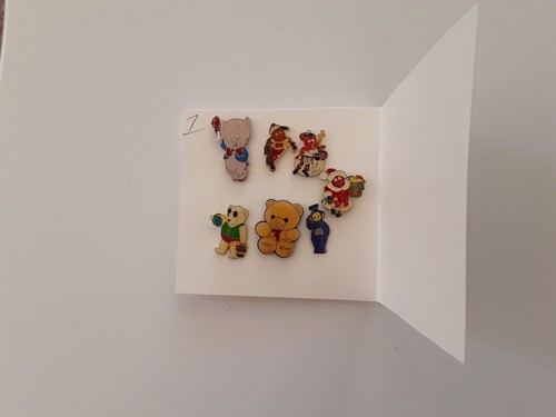 Pin badges one wooly - one,