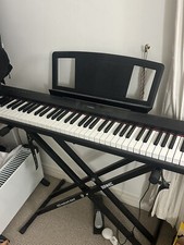 yamaha digital keyboard/piano np-31 with stand with Everything Included