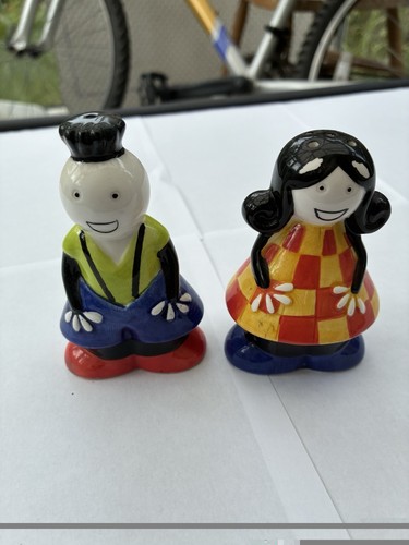 Quirky couple collectible - quirky,