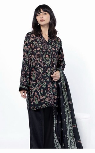 Bnwt khaadi piece lawn - lawn, suit