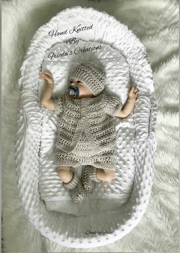 New hand knitted - 💜,
