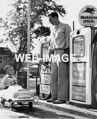 1950 cute boy pedal - in, car