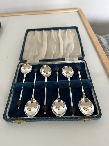 Cased set silver plated - 6,