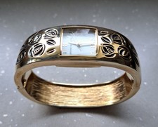 Rennie Mackintosh Gold Tone Watch & Pendant Necklace Gift Set New battery