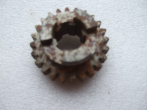 Rare vintage gearbox cog - rare,